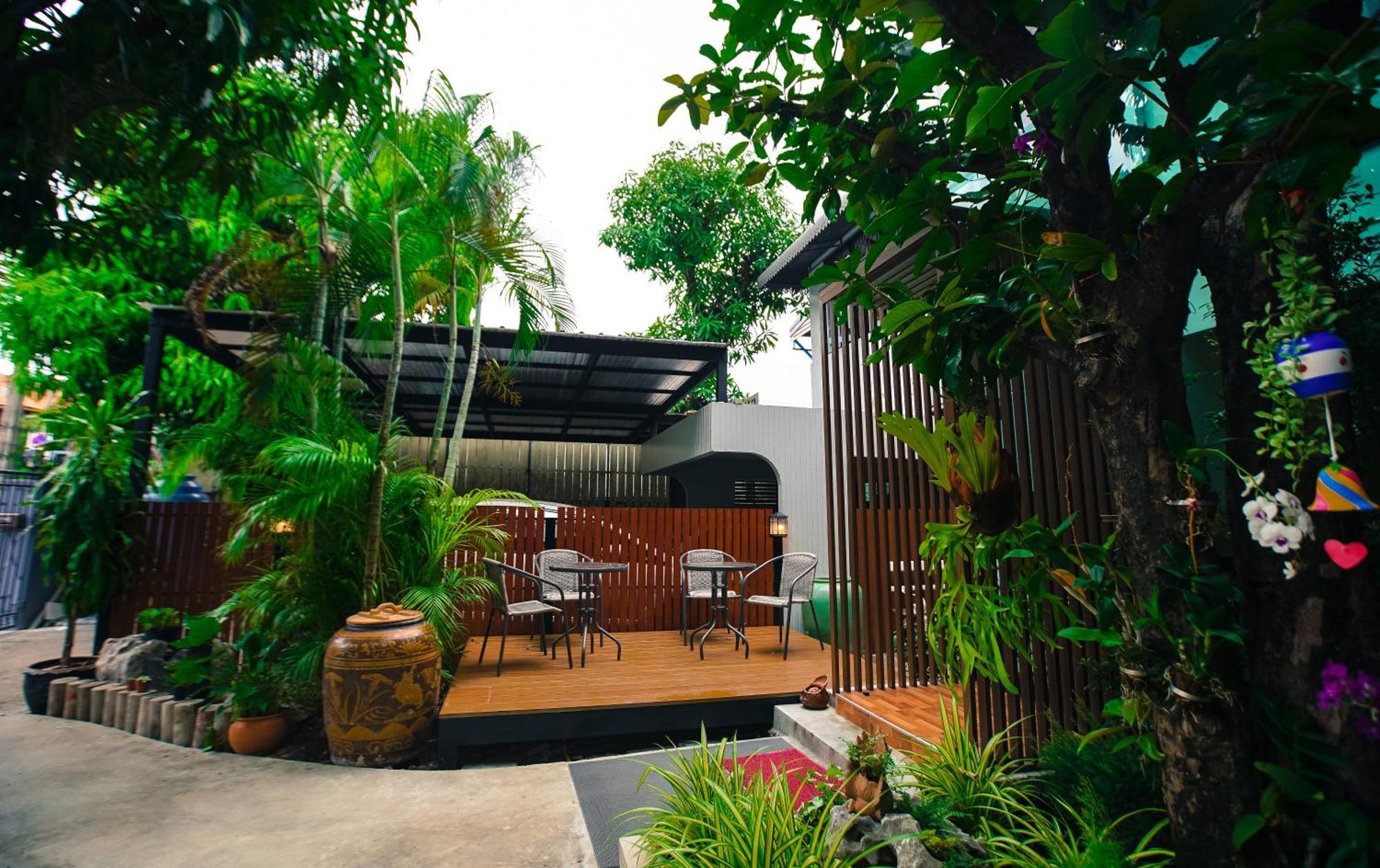 Bed Garden 26 Hostel Bangkok Ngoại thất bức ảnh