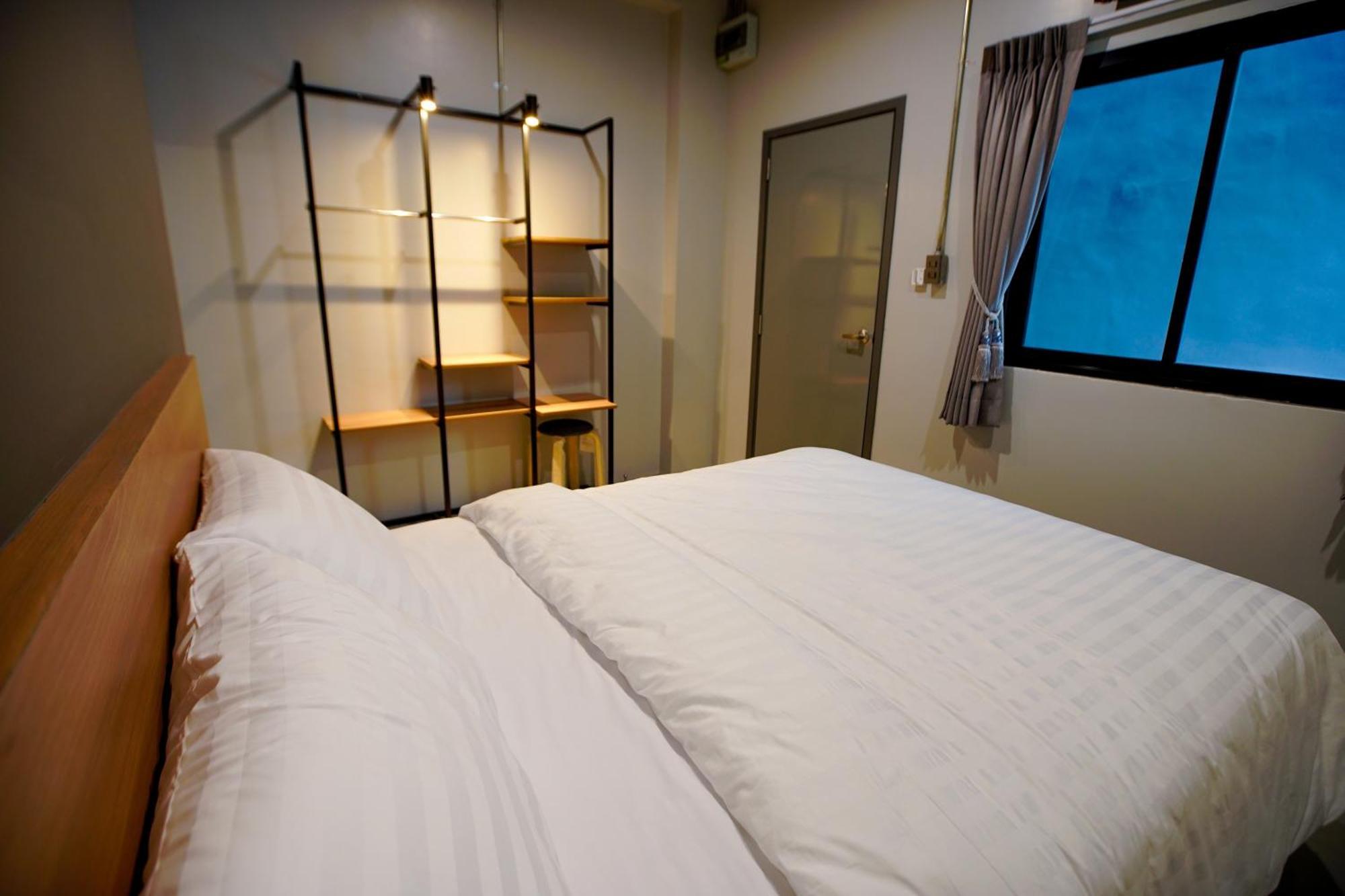Bed Garden 26 Hostel Bangkok Ngoại thất bức ảnh