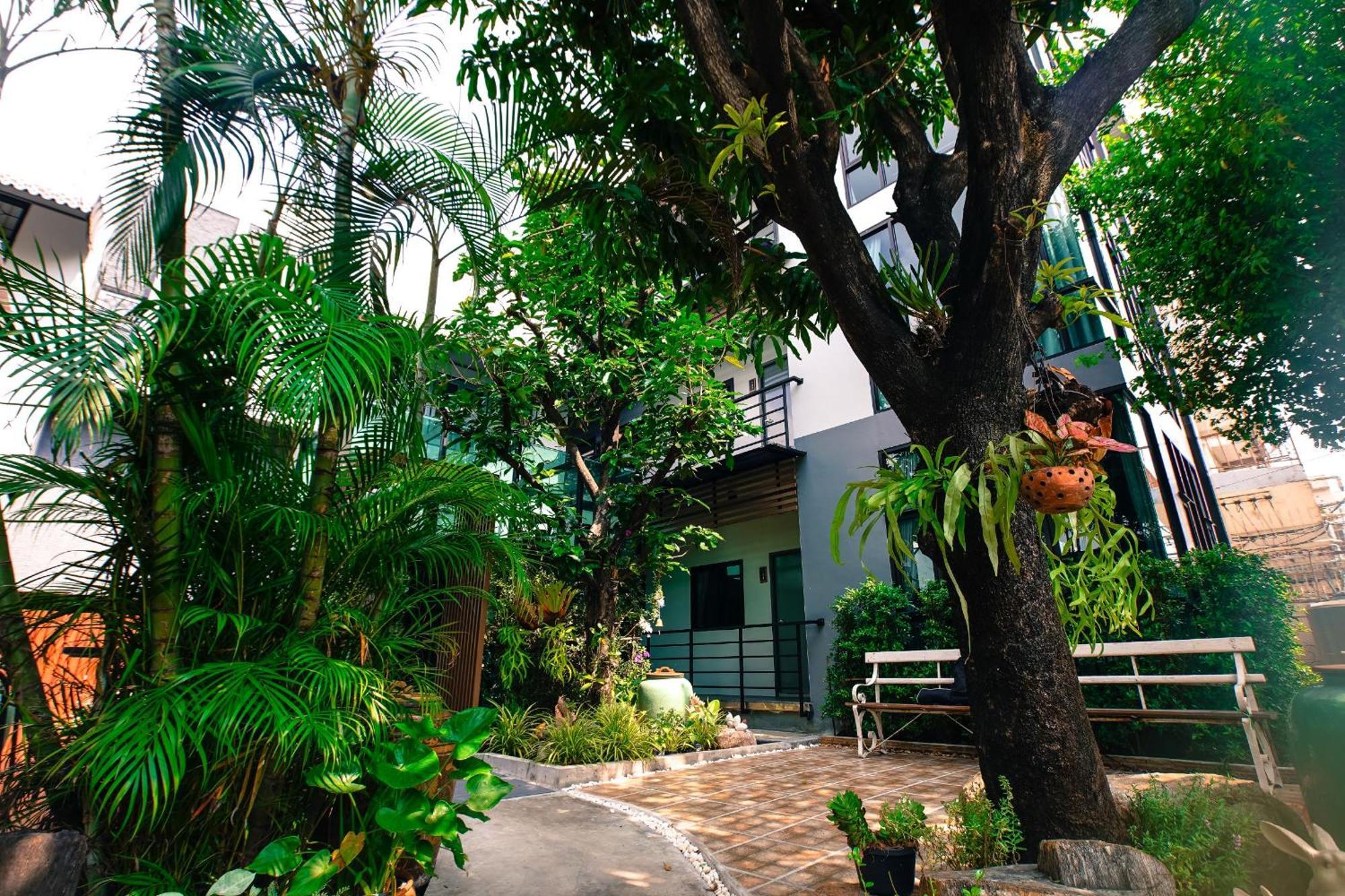 Bed Garden 26 Hostel Bangkok Ngoại thất bức ảnh